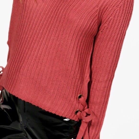 Round Neck Lace Up Sides Ribbed Texture Long Sleeve Sweater - Picture 2 of 4